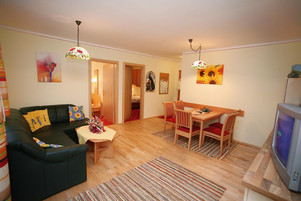 Ferienwohnung Ritas Alm Turracher Hohe Exterior foto